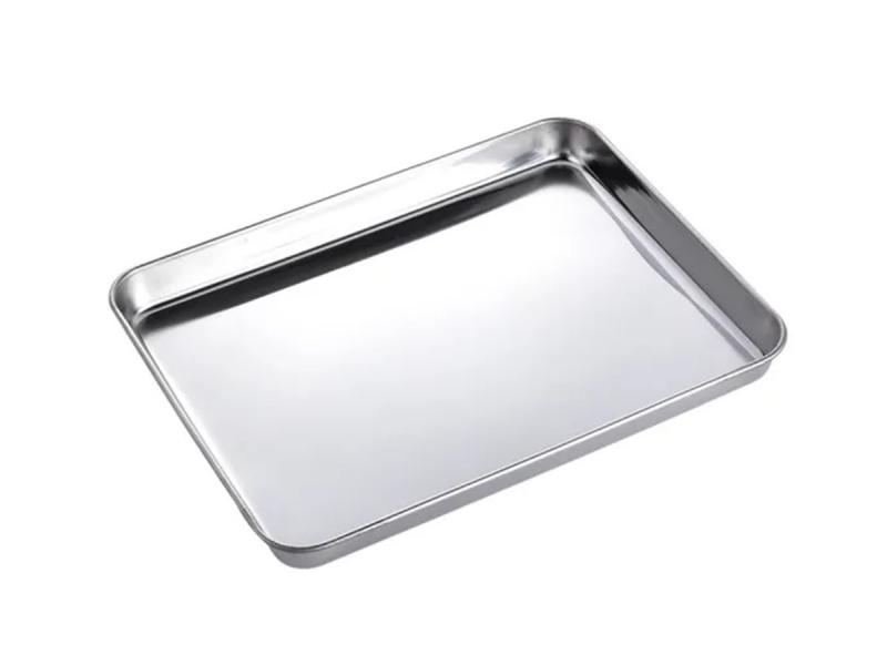 A dinner plate made of 304 stainless steel