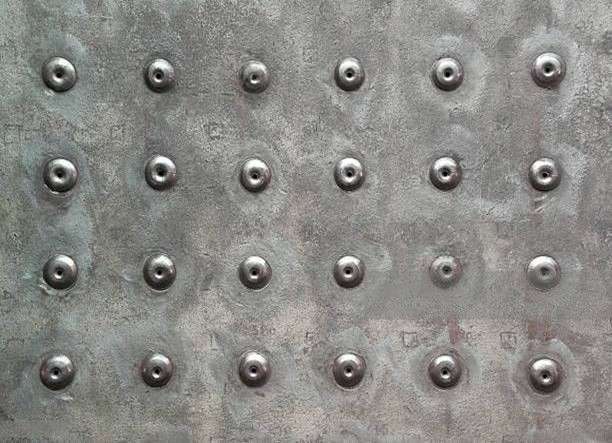 Riveting on sheet metal