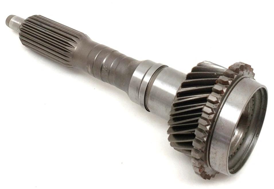 Precision-machined metal shaft with splined gear teeth produced by CNC turning 